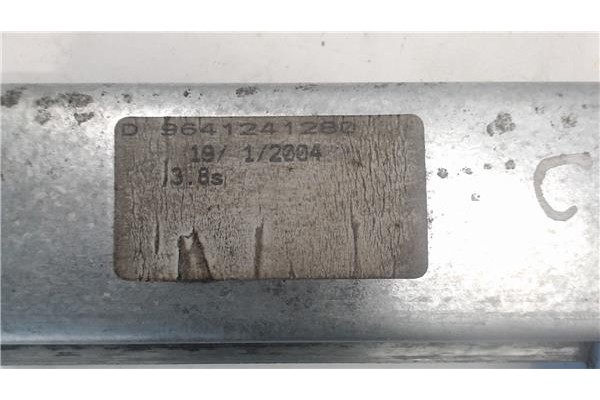 Recambio de mecanismo elevalunas delantero derecho para citroen c2 referencia OEM IAM 9222X2  