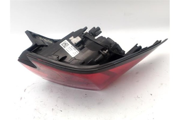 Recambio de piloto trasero izquierdo para opel astra k berlina 5p 1.6 dynamic referencia OEM IAM 39099016  