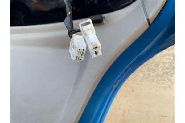 Recambio de porton trasero para nissan almera (n16/e) referencia OEM IAM 901005M330  