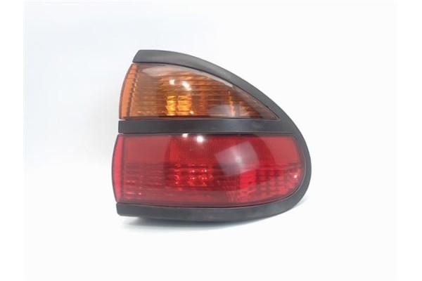Recambio de piloto trasero derecho para renault laguna (b56) 1.9 dti (b56j) referencia OEM IAM 7701038274 2270224 