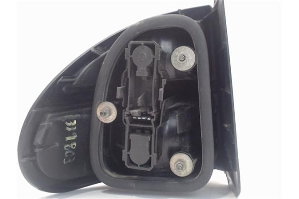 Recambio de piloto trasero derecho para renault laguna (b56) 1.9 dti (b56j) referencia OEM IAM 7701038274 2270224 