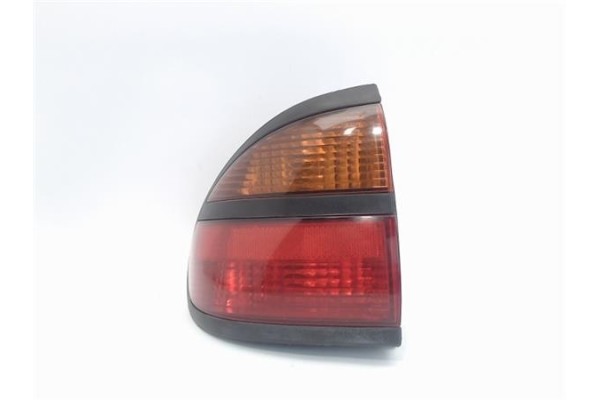 Recambio de piloto trasero izquierdo para renault laguna (b56) 1.9 dti (b56j) referencia OEM IAM 7701038275 2269224 