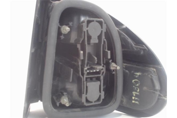 Recambio de piloto trasero izquierdo para renault laguna (b56) 1.9 dti (b56j) referencia OEM IAM 7701038275 2269224 