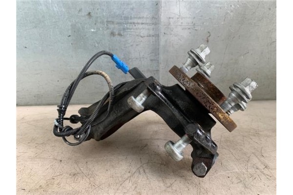 Recambio de mangueta delantero izquierda para peugeot 2008 1.2 access referencia OEM IAM 1607557480  