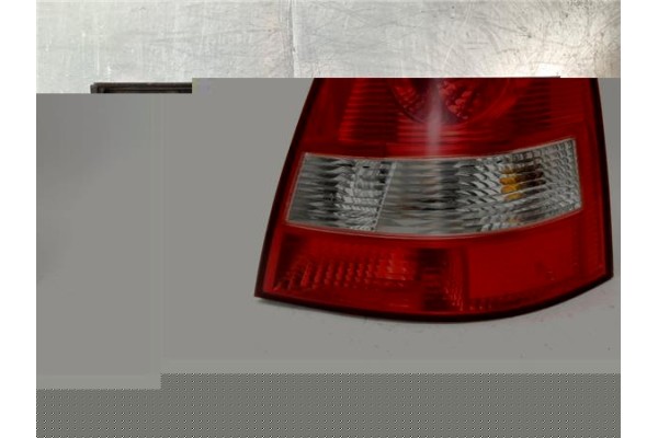 Recambio de piloto trasero derecho para kia sorento (bl) 2.5 crdi referencia OEM IAM 924E+15 E138362 
