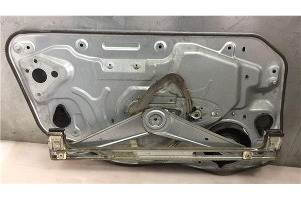 Recambio de elevalunas electrico delantero derecho para volvo s40 berlina 2.0 referencia OEM IAM 1250443 30773907AA 