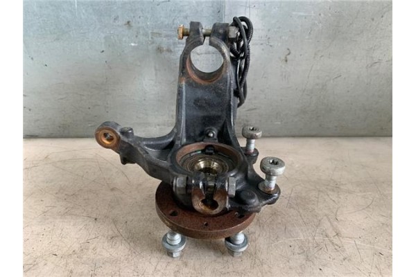 Recambio de mangueta delantero izquierda para peugeot 2008 1.2 access referencia OEM IAM 1607557480  