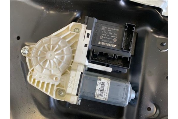Recambio de elevalunas electrico delantero derecho para volkswagen passat berlina (3c2) 2.0 tdi referencia OEM IAM   