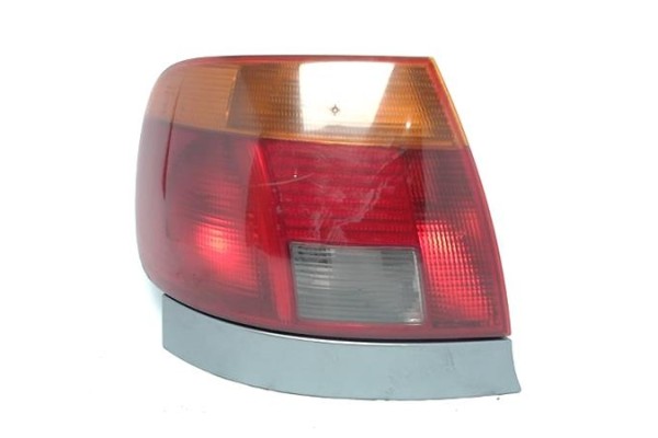 Recambio de piloto trasero izquierdo para audi a4 berlina (b5) referencia OEM IAM   