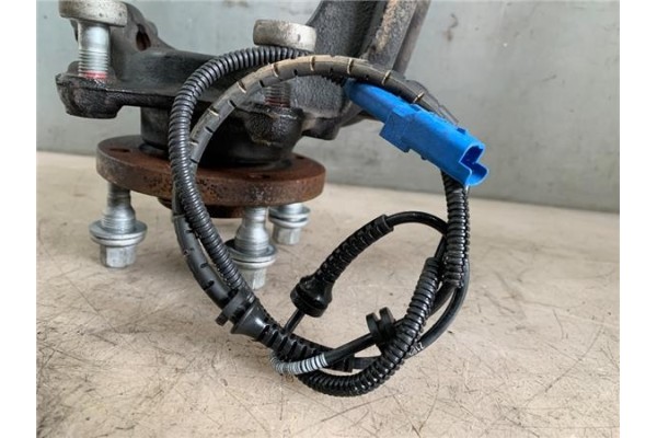 Recambio de mangueta delantero izquierda para peugeot 2008 1.2 access referencia OEM IAM 1607557480  