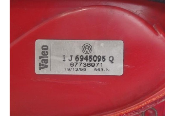 Recambio de piloto trasero izquierdo para volkswagen golf iv berlina (1j1) 1.9 tdi referencia OEM IAM 1J6945095Q 67736971 1J6945