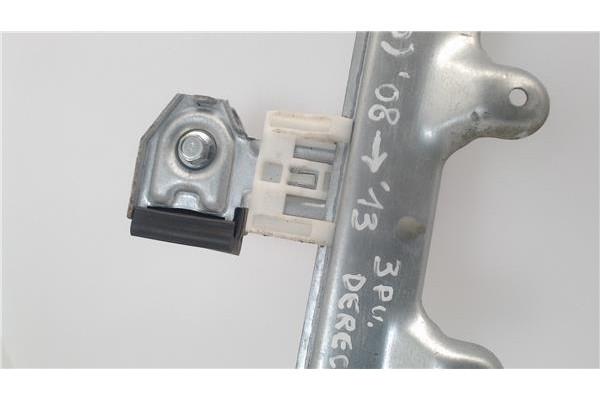 Recambio de mecanismo elevalunas delantero derecho para mitsubishi colt berlina 3 (z30) referencia OEM IAM 5713A136  