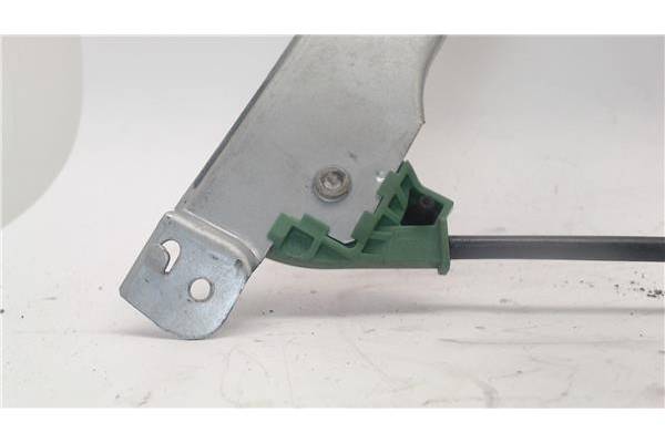 Recambio de mecanismo elevalunas delantero derecho para citroen c2 referencia OEM IAM 9222X2  