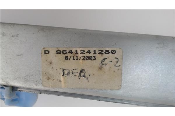 Recambio de mecanismo elevalunas delantero derecho para citroen c2 referencia OEM IAM 9222X2  