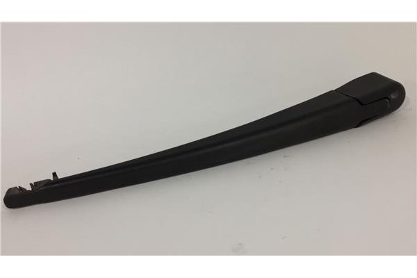 Recambio de brazo limpiaparabrisas trasero para mazda 3 berlina (bk) 1.6 referencia OEM IAM BP4K67421 752527 