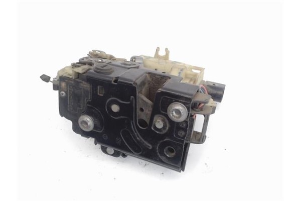 Recambio de cierre electromagnetico trasero izquierdo para skoda octavia berlina (1z3) referencia OEM IAM Y3B4839015AL 117684300