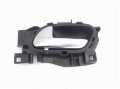 Recambio de manilla int. puerta delantero izquierda para peugeot 208 1.4 active referencia OEM IAM 303966  