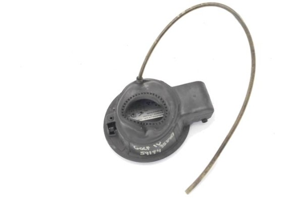 Recambio de tapa exterior combustible para volkswagen golf iv berlina (1j1) 1.8 t referencia OEM IAM 1J6809857E  