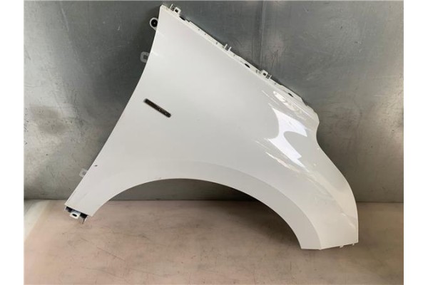 Recambio de aleta delantero derecha para renault grand scenic 1.2 referencia OEM IAM   