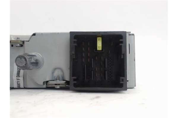 Recambio de radio / cd para peugeot 2008 1.6 hdi referencia OEM IAM 9821908880 1675386980 