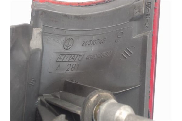 Recambio de piloto trasero izquierdo para fiat i punto (176) berlina 1.7 td referencia OEM IAM 464010830 36510748 