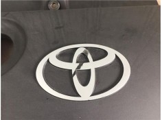 Recambio de guarnecido protector motor para toyota corolla verso (e12) 2.0 d4d referencia OEM IAM 126110G020  