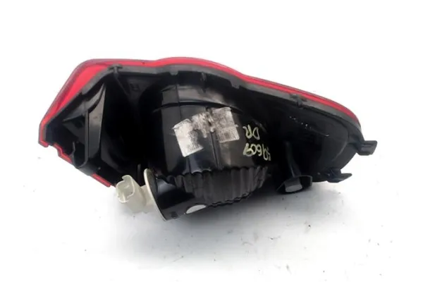 Recambio de piloto defensa trasero derecho para citroen c3 picasso 1.6 exclusive referencia OEM IAM 6351HK  