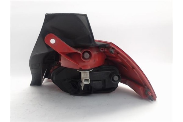 Recambio de piloto trasero izquierdo para renault megane ii (bm0/1_, cm0/1_) 1.5 dci referencia OEM IAM 8200413214 2231228 