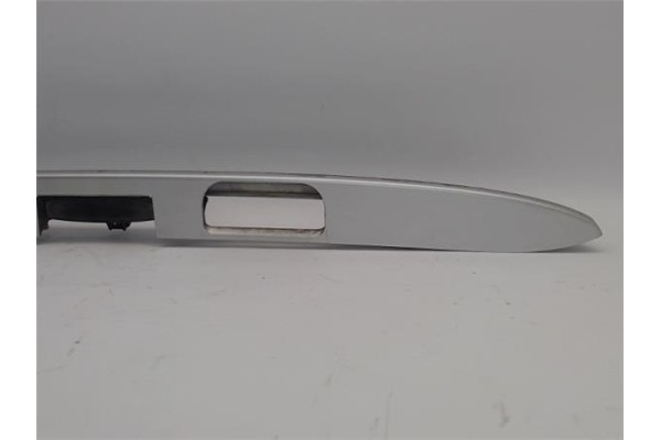 Recambio de moldura porton trasero para peugeot 307 break (3e) 2.0 referencia OEM IAM 9638615777  