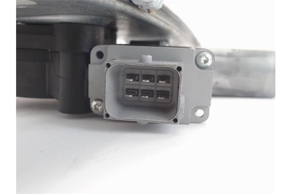 Recambio de mecanismo elevalunas delantero derecho para opel corsa e referencia OEM IAM 5YY0625 3U4332B 