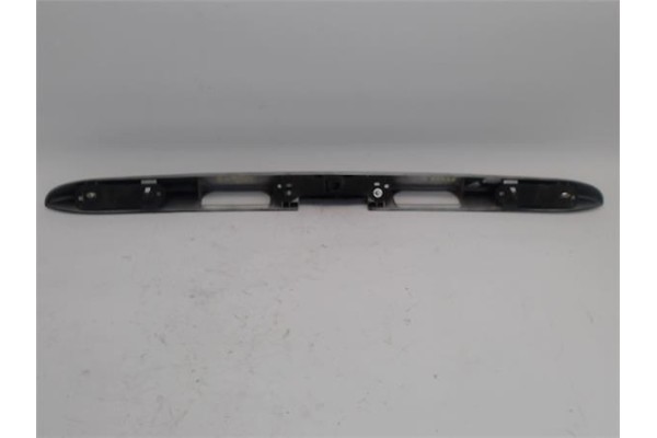 Recambio de moldura porton trasero para peugeot 307 break (3e) 2.0 referencia OEM IAM 9638615777  