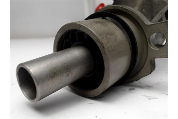 Recambio de bomba freno para renault kangoo 4x4 1.9 rapid referencia OEM IAM 8200058190  