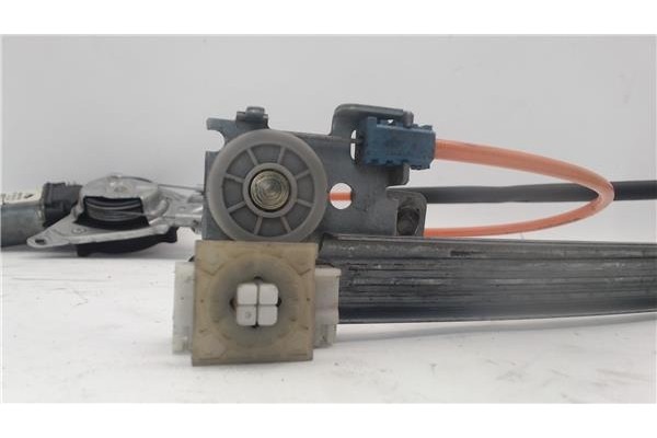 Recambio de mecanismo elevalunas delantero derecho para citroen saxo referencia OEM IAM   