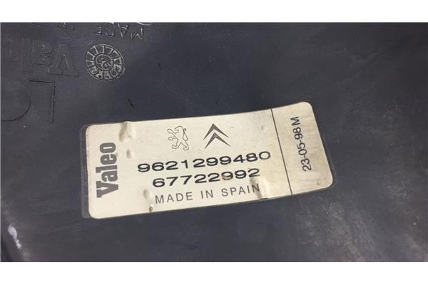 Recambio de faro delantero izquierdo para peugeot partner (s1) 1.9 break referencia OEM IAM 9621299380 67723002 