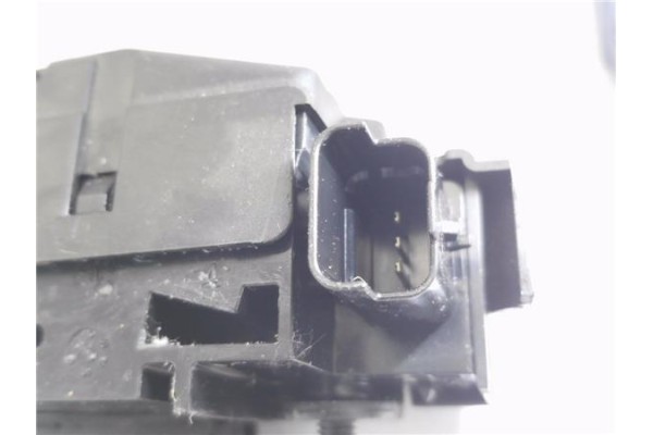 Recambio de cierre electromagnetico porton para citroen c4 cactus 1.5 business class referencia OEM IAM 9816195380  