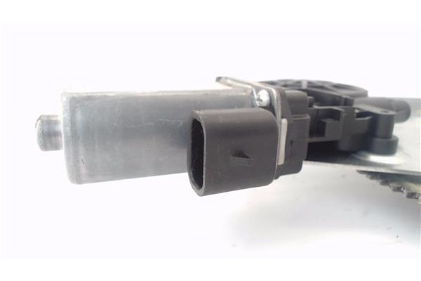 Recambio de mecanismo elevalunas delantero izquierdo para renault laguna (b56) 2.0 referencia OEM IAM 7701470851  