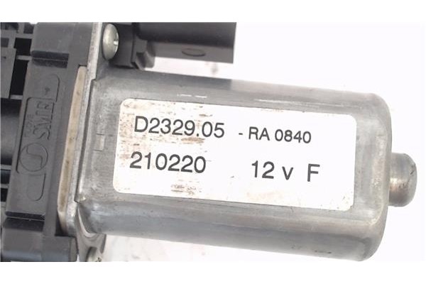 Recambio de mecanismo elevalunas delantero izquierdo para renault laguna (b56) 2.0 referencia OEM IAM 7701470851  