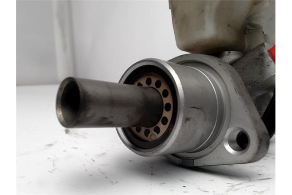 Recambio de bomba freno para renault clio iii 1.5 dci (br17, cr17) referencia OEM IAM 7701208398  