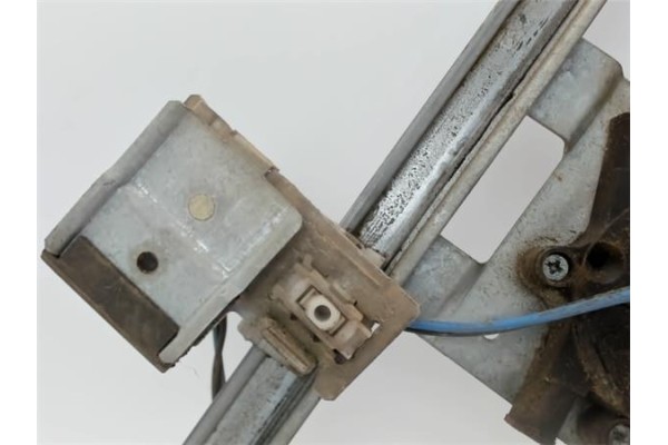 Recambio de elevalunas electrico delantero derecho para volkswagen golf iii (1h1) 1.8 gl referencia OEM IAM  0130821679 