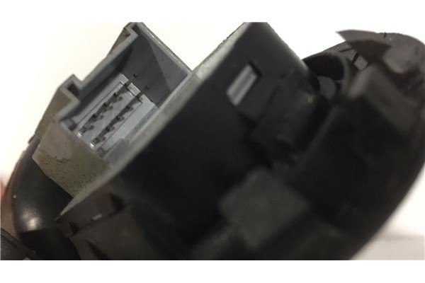 Recambio de manilla int. puerta delantero izquierda para volkswagen golf iv berlina (1j1) 1.8 t referencia OEM IAM 3B1837113L 1J