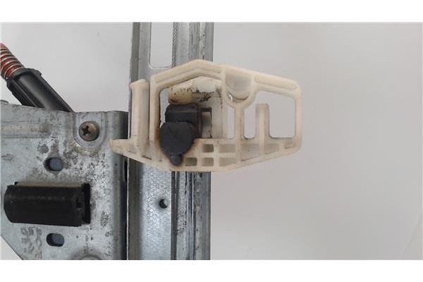 Recambio de mecanismo elevalunas delantero derecho para peugeot 206 referencia OEM IAM 9222F7  