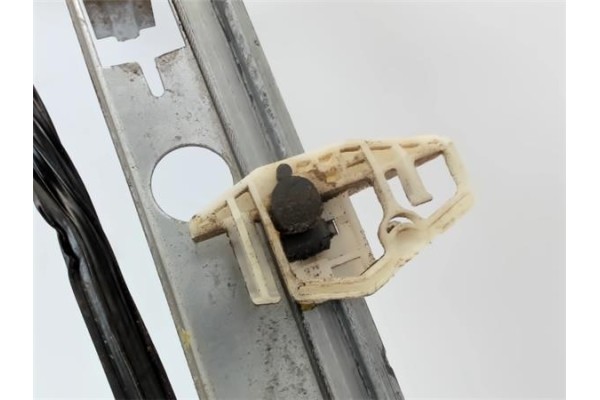 Recambio de mecanismo elevalunas delantero derecho para renault megane ii berlina 3p referencia OEM IAM   