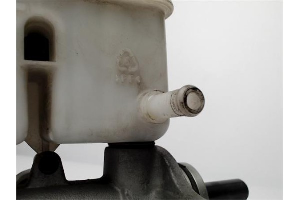 Recambio de bomba freno para kia ceed (ed) 1.6 crdi 115 referencia OEM IAM 585101H200 680KK15 