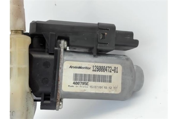 Recambio de mecanismo elevalunas delantero derecho para renault megane ii berlina 3p referencia OEM IAM   