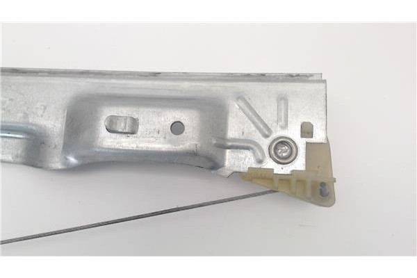 Recambio de mecanismo elevalunas trasero izquierdo para citroen c4 grand picasso referencia OEM IAM 135090222  