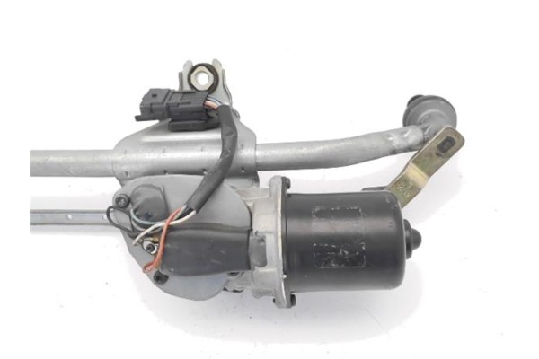 Recambio de motor limpiaparabrisas trasero para renault trafic ii furgón (fl) 2.5 dti referencia OEM IAM 7701055893  
