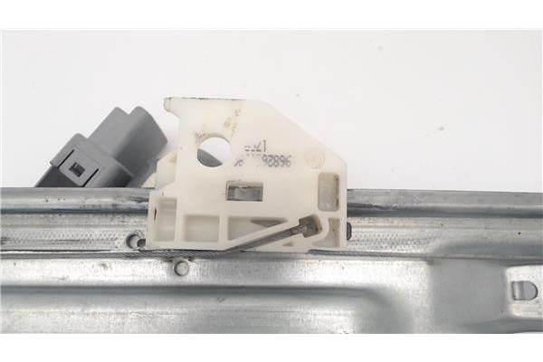 Recambio de mecanismo elevalunas trasero izquierdo para citroen c4 grand picasso referencia OEM IAM 135090222  