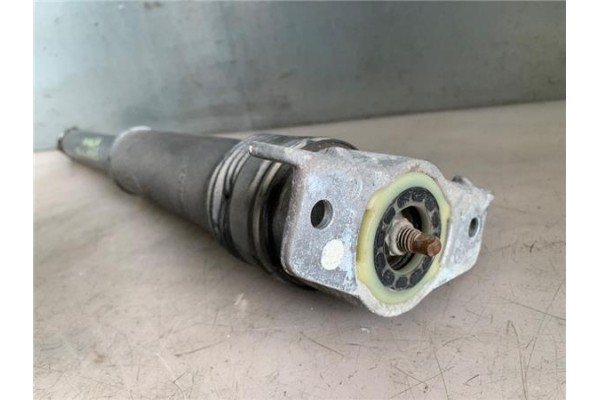 Recambio de amortiguador trasero derecho para opel astra k berlina 5p 1.6 dynamic referencia OEM IAM 39039583  