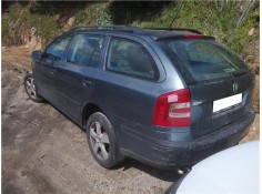 skoda octavia berlina (1z3)(2004) del año 