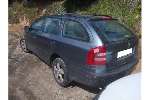 skoda octavia berlina (1z3)(2004) del año 